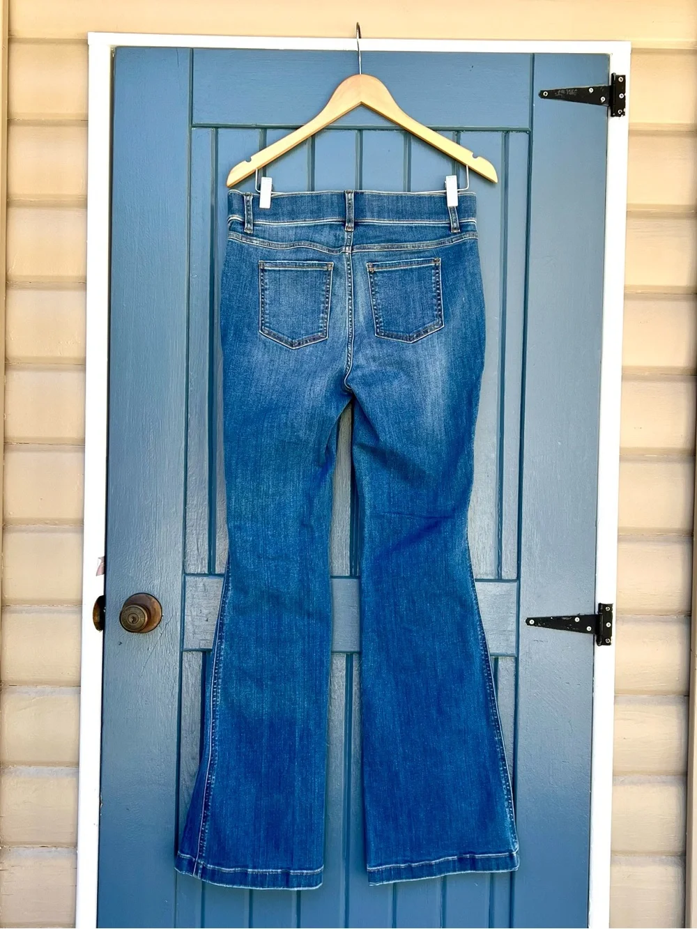 SPANXshape EveryWear Flare Pull Up Jeans Blue Women’s Size L